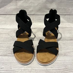 NWOT BOBS from Skechers Desert Stretch Kiss Strap Sandal